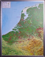 Benelux met voelbaar 3D reliëf | 77 x 57 cm